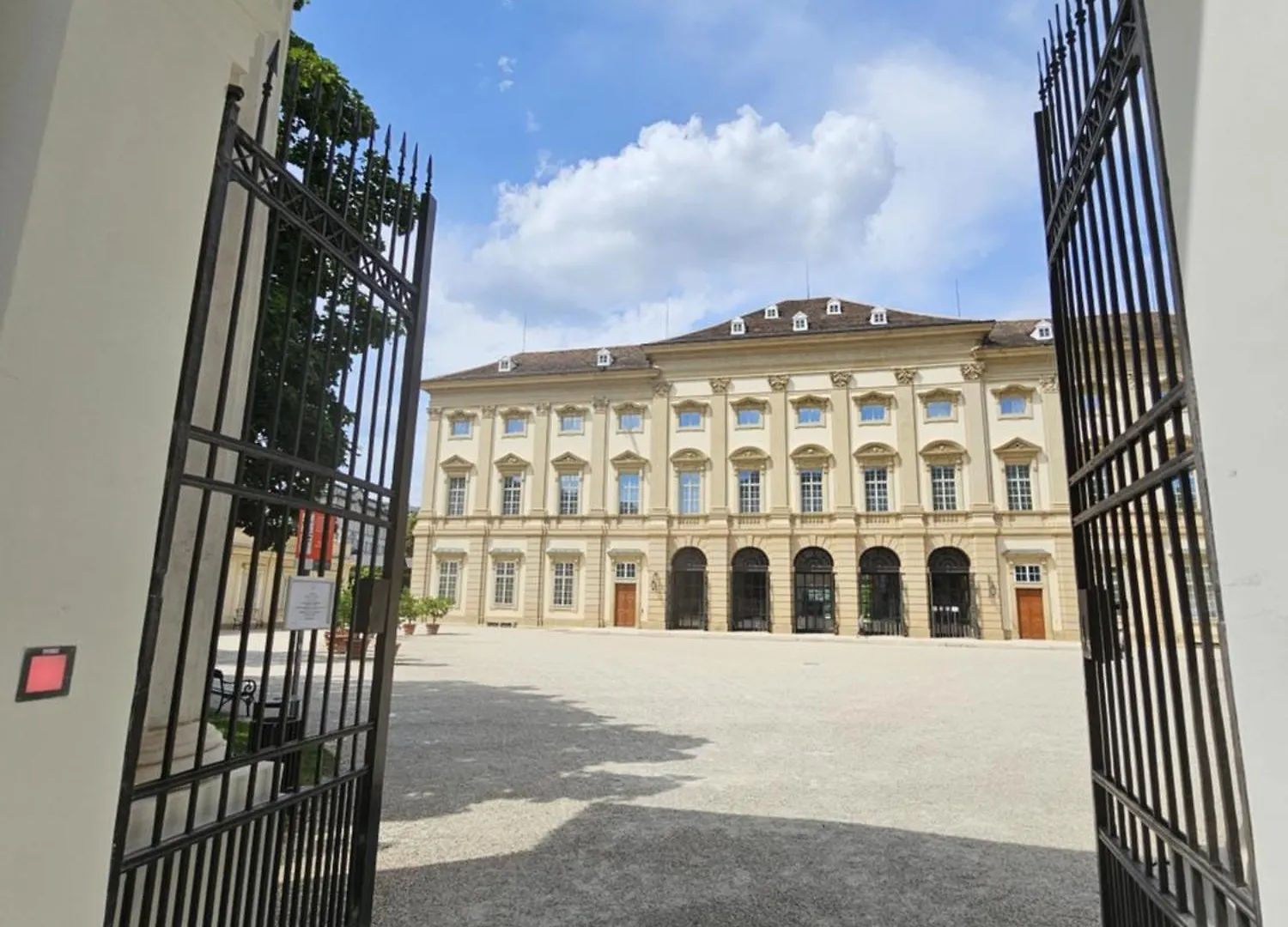Mauthaus Lichtenstein Vienna Aparthotel